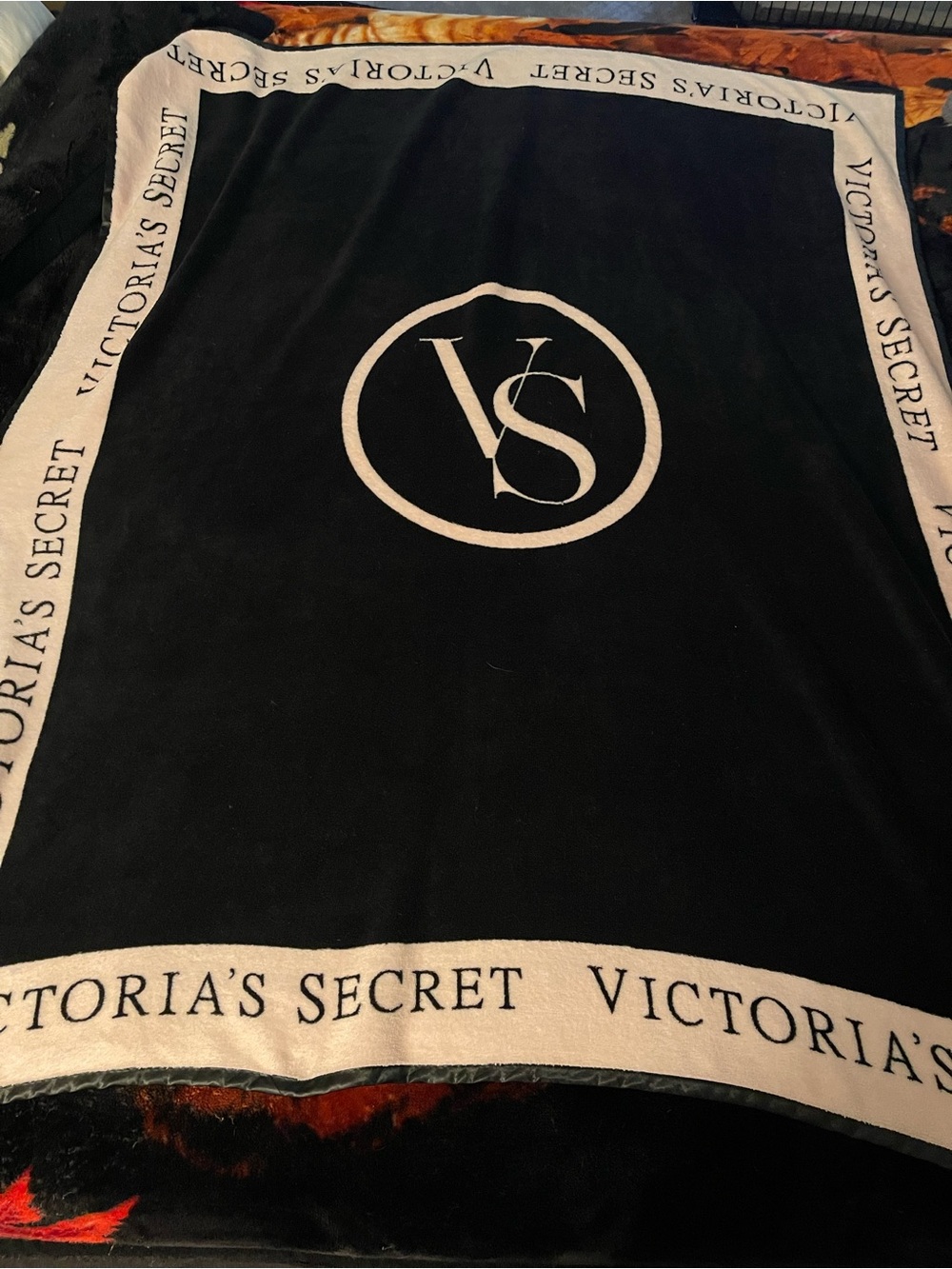 Victoria's Secret Black and Pink VS Logo Throw